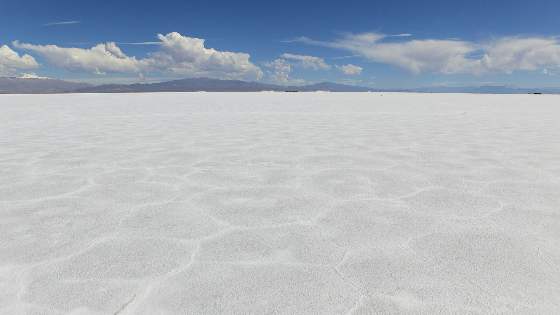 Codelco y SQM forman alianza sobre litio en el Salar de Atacama