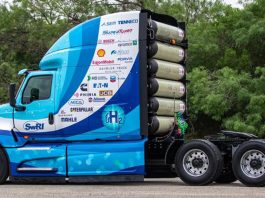 SwRI researchers pioneer hydrogen engine for long-haul trucking