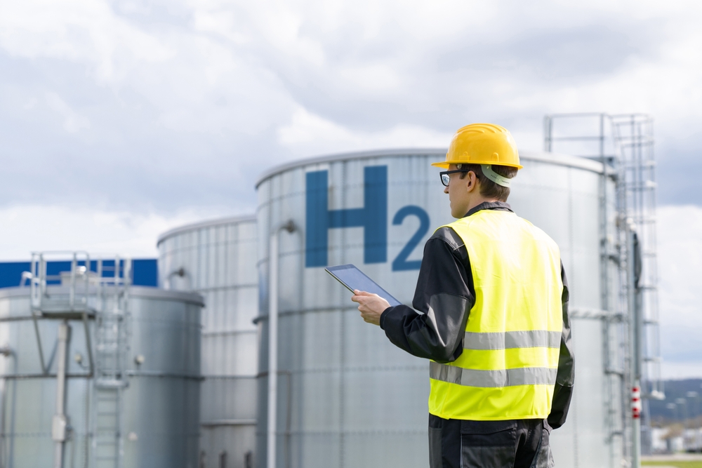 Building a Sustainable Future: Empowering the UK Hydrogen Workforce